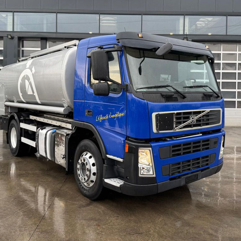 Camion-Cisterna-Volvo-FMX-440