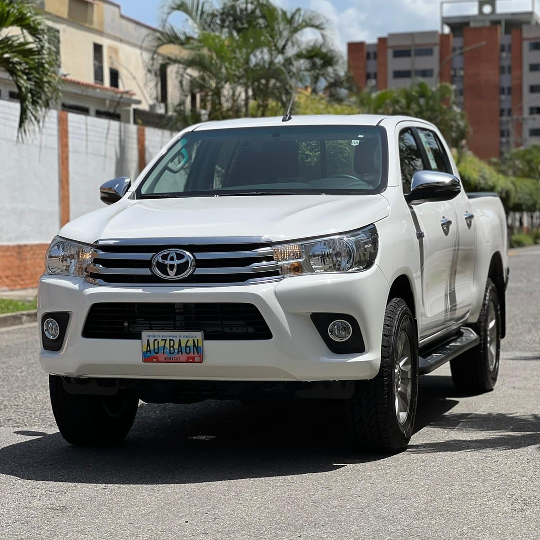 camioneta-toyota-hilux