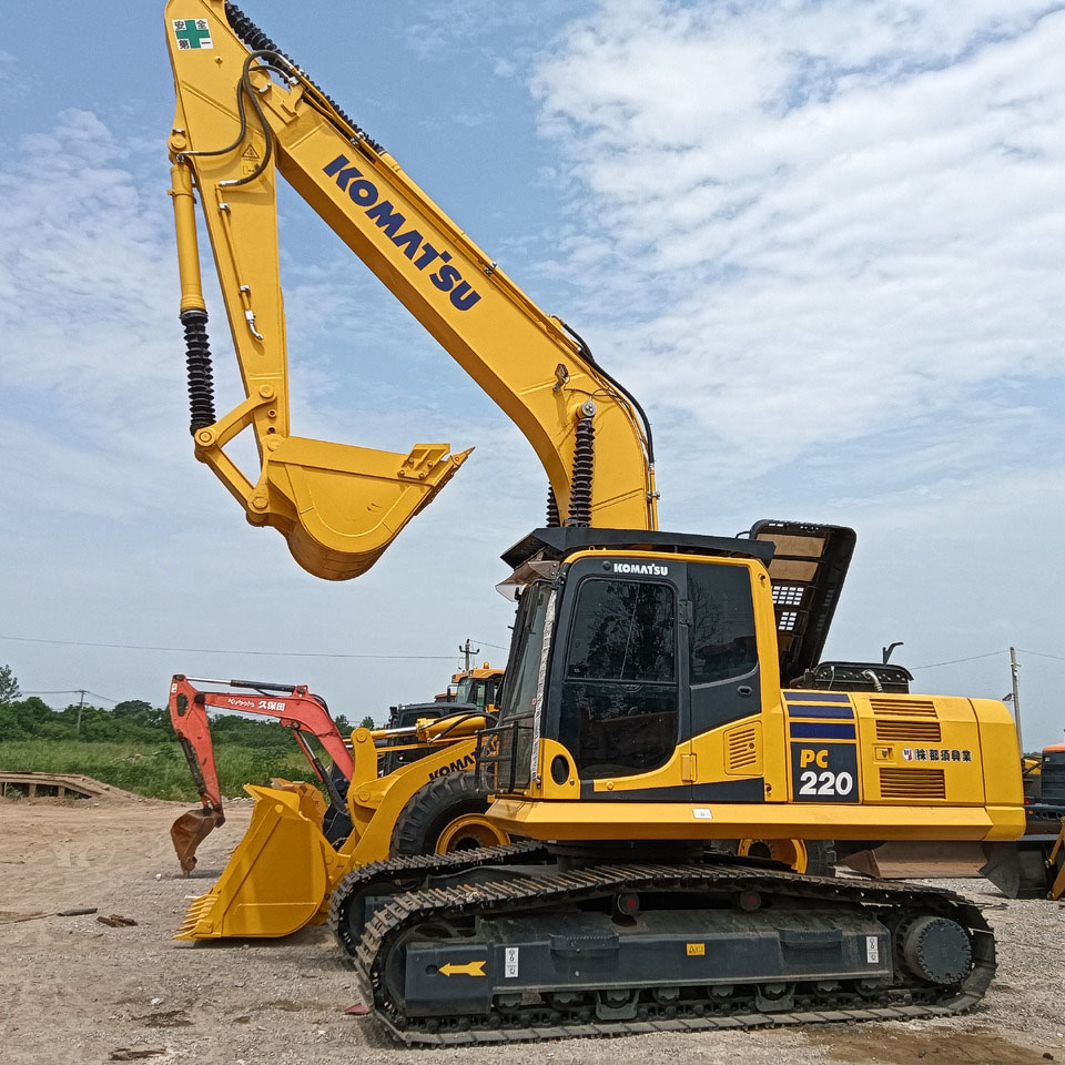 excavadora-komatsu-pc200